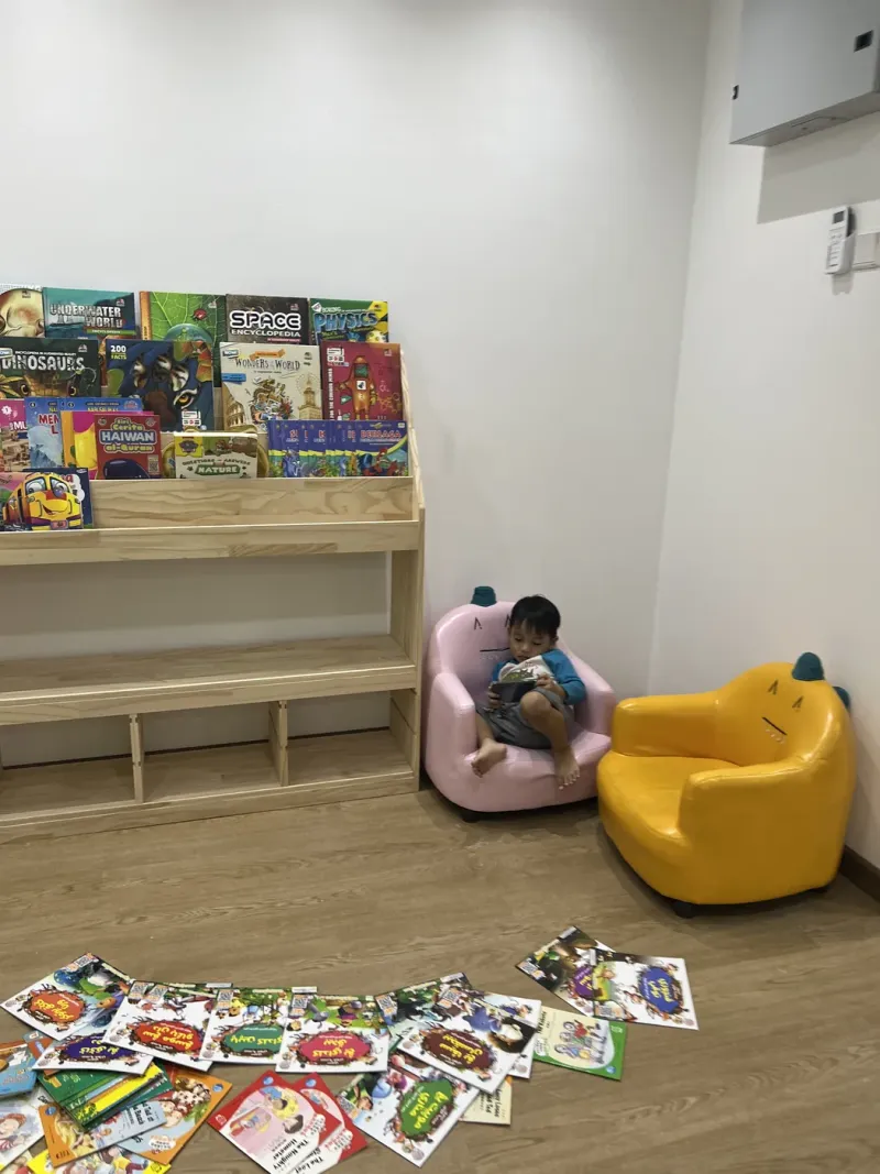 A child-friendly reading corner with books and seating